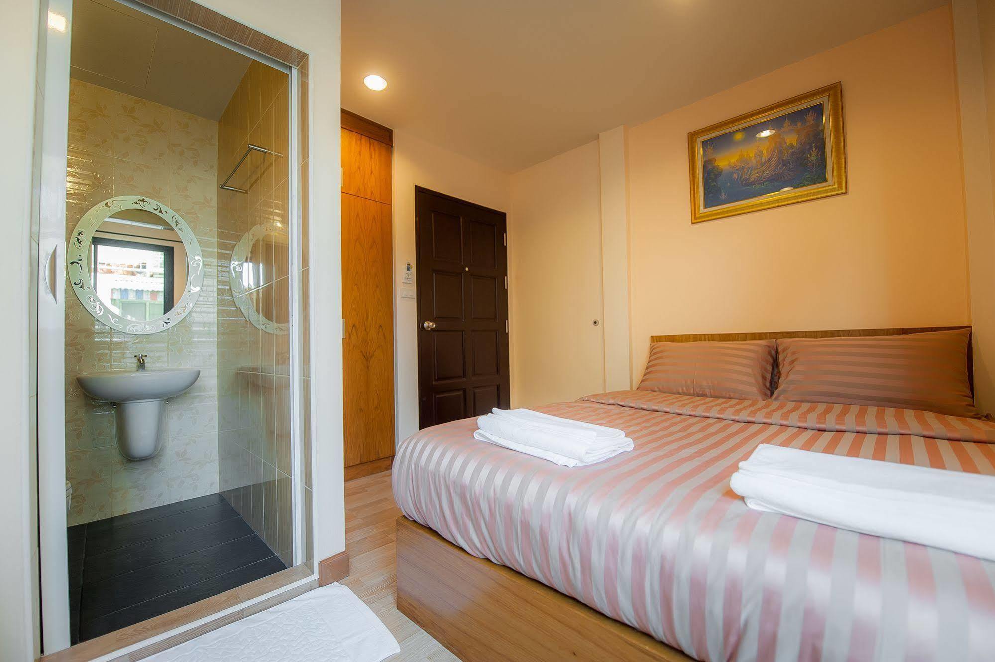 Hotel Full House Bangkok Exterior foto